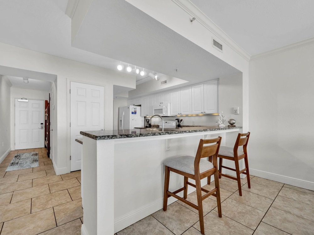 Emerald Beach 2336