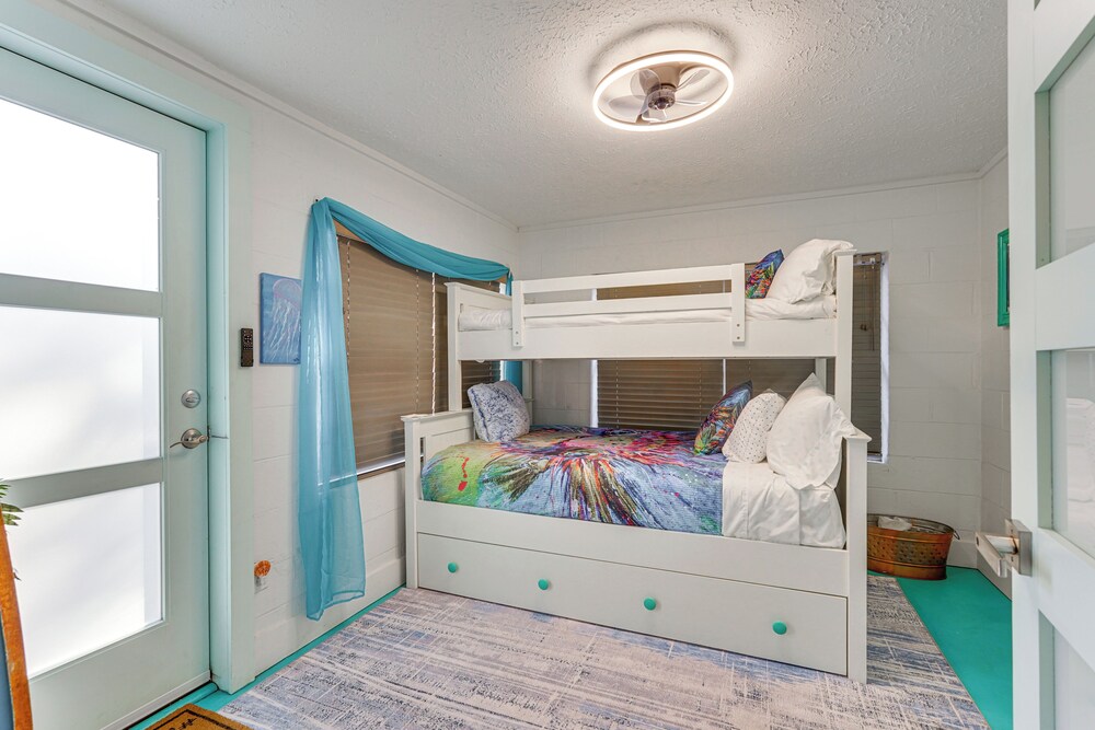 < 1 Mi to Beach: Family-friendly Port St Joe Home
