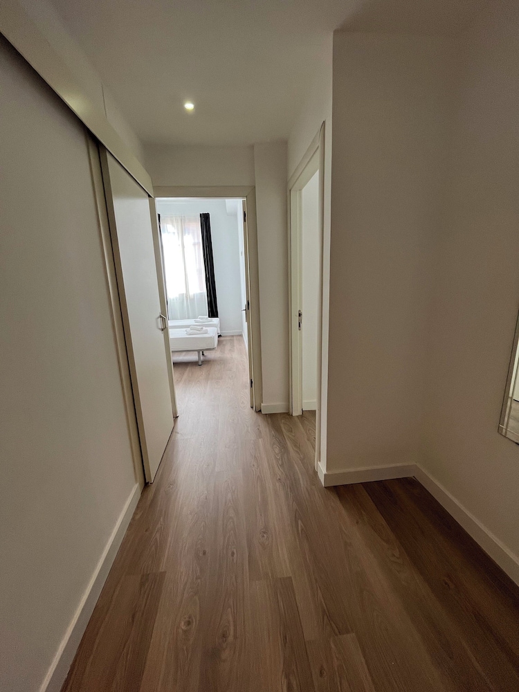Apartamentos Express by gaiarooms