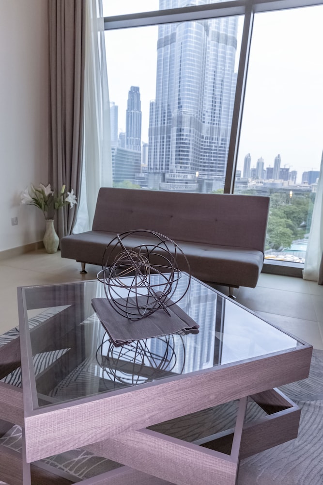 Bravo Way Burj Vista 1