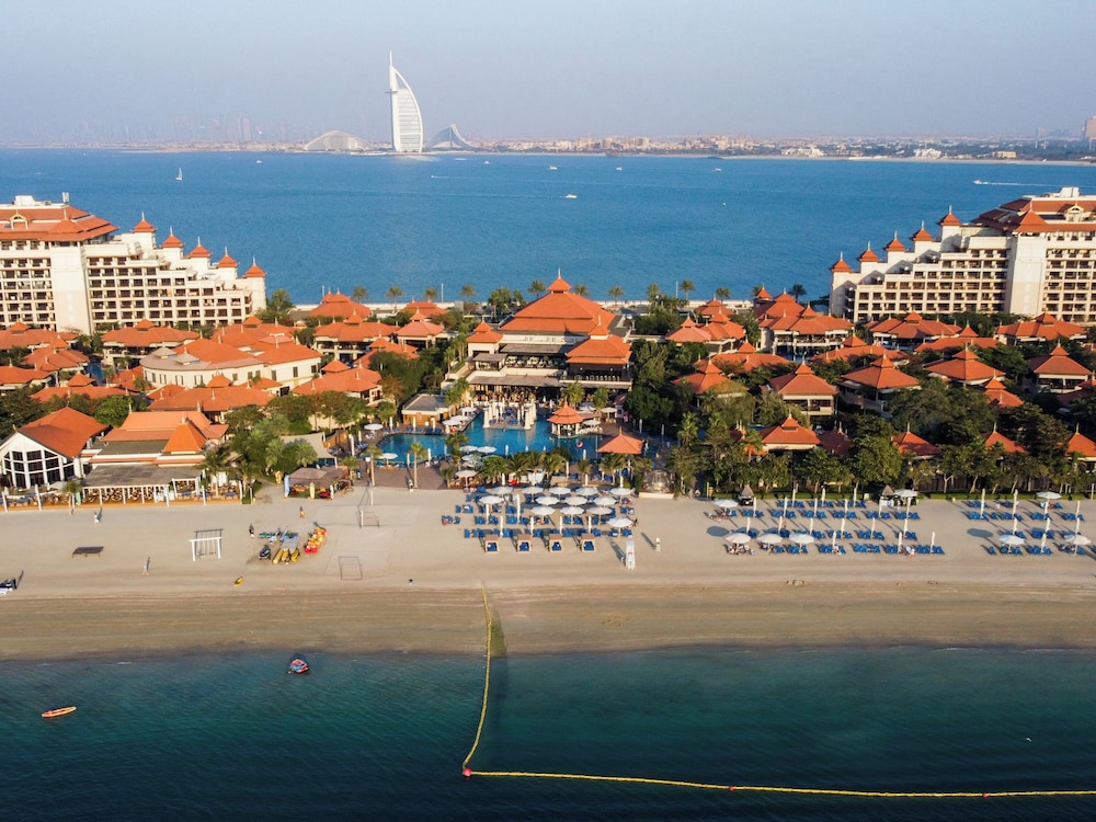 Resort Apartments - Royal Amwaj North