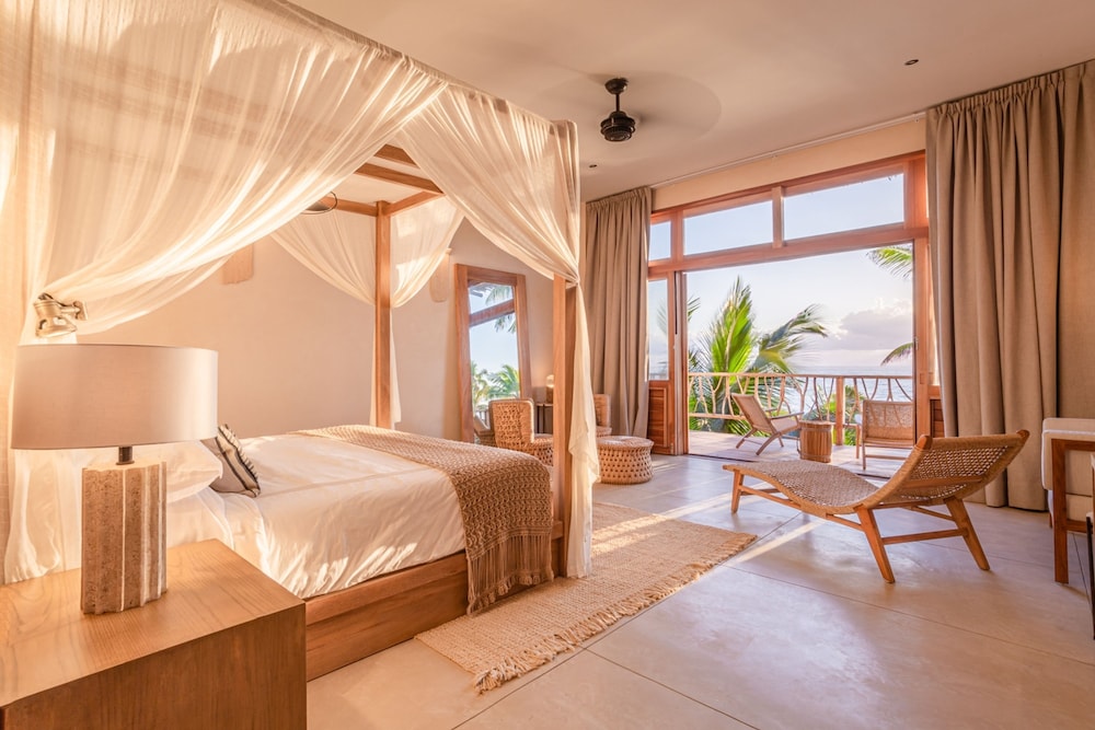 Anana Casa Kaab Kaan Rooftop Pool Beachfront