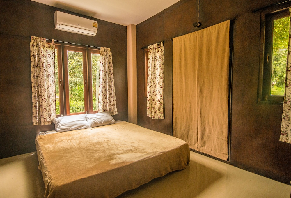Love Station Hostel