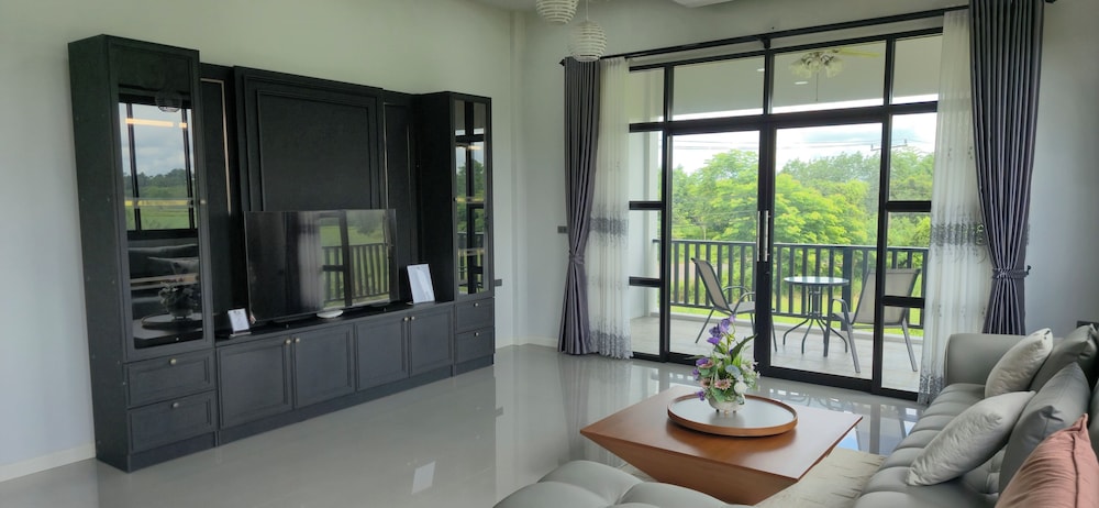 Harary Family apartments