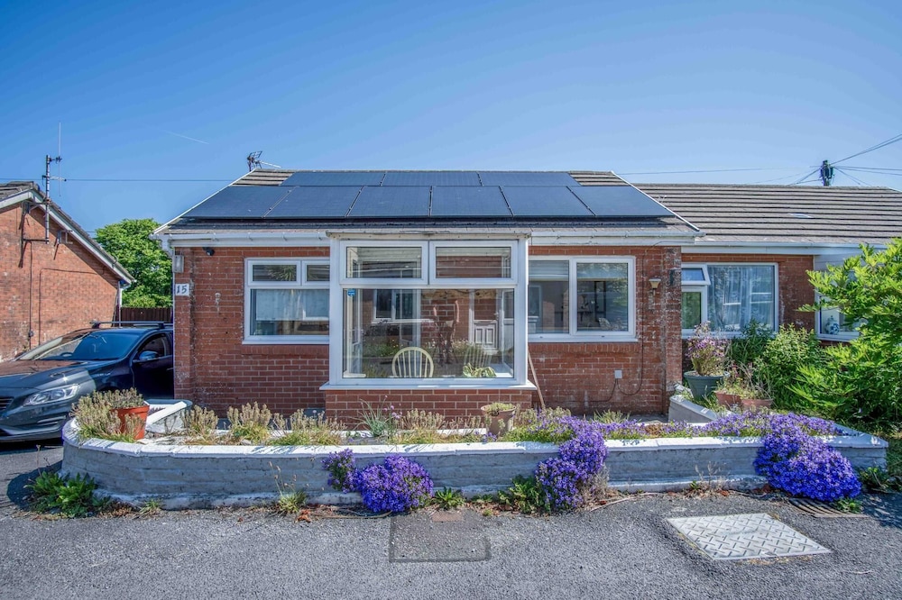 Cosy Cottage - 2 Bedroom Cottage - Mumbles