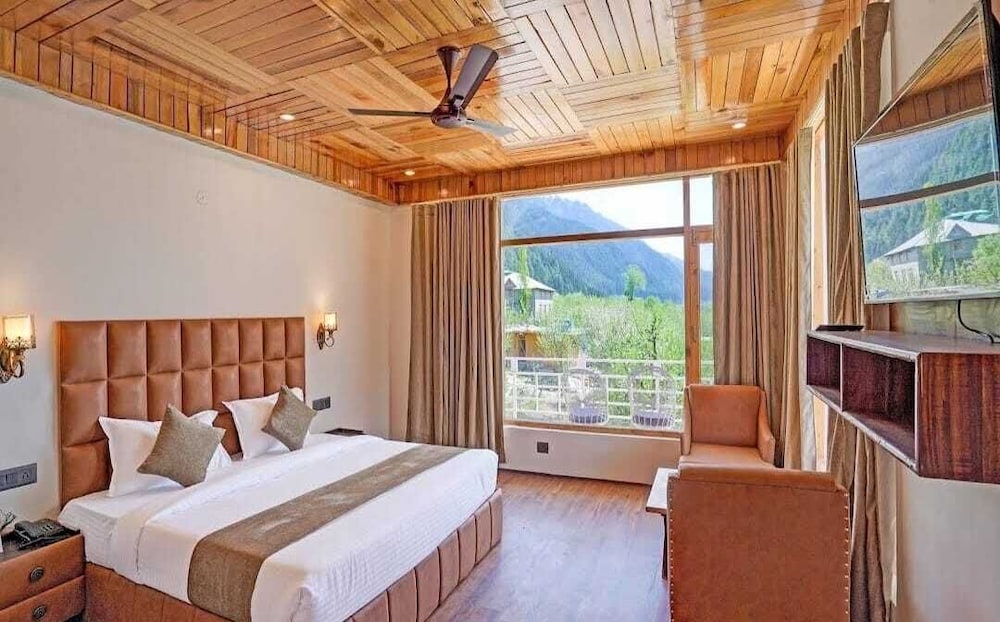 Omavya Cottage