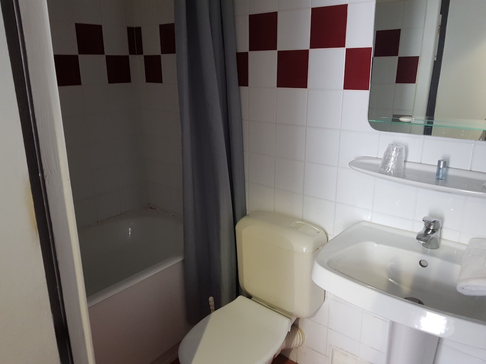 Le Dunant - Property Image 11