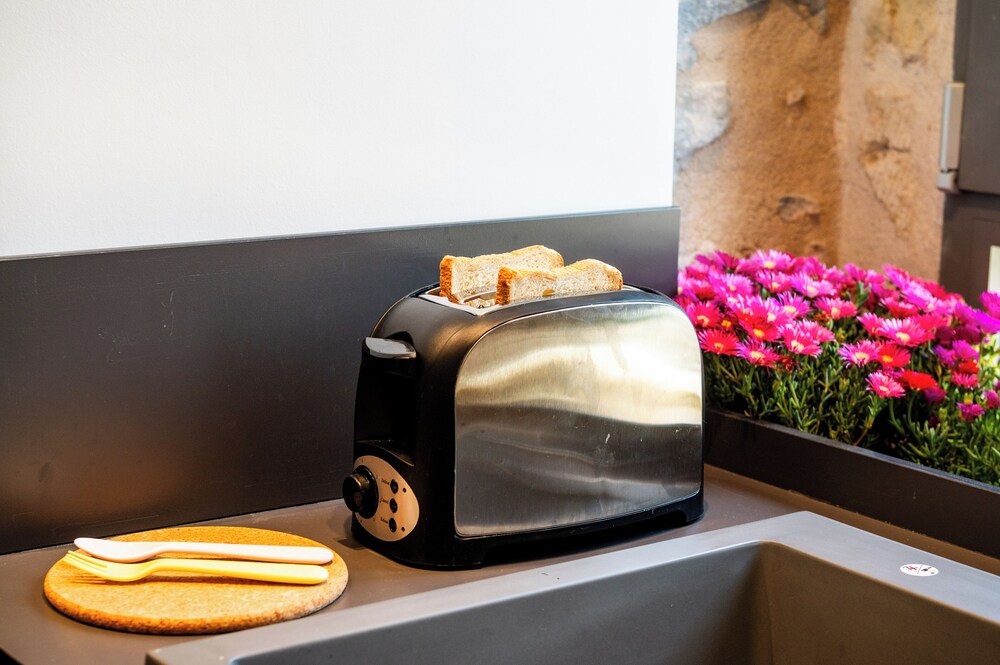 Cardamilia Suites