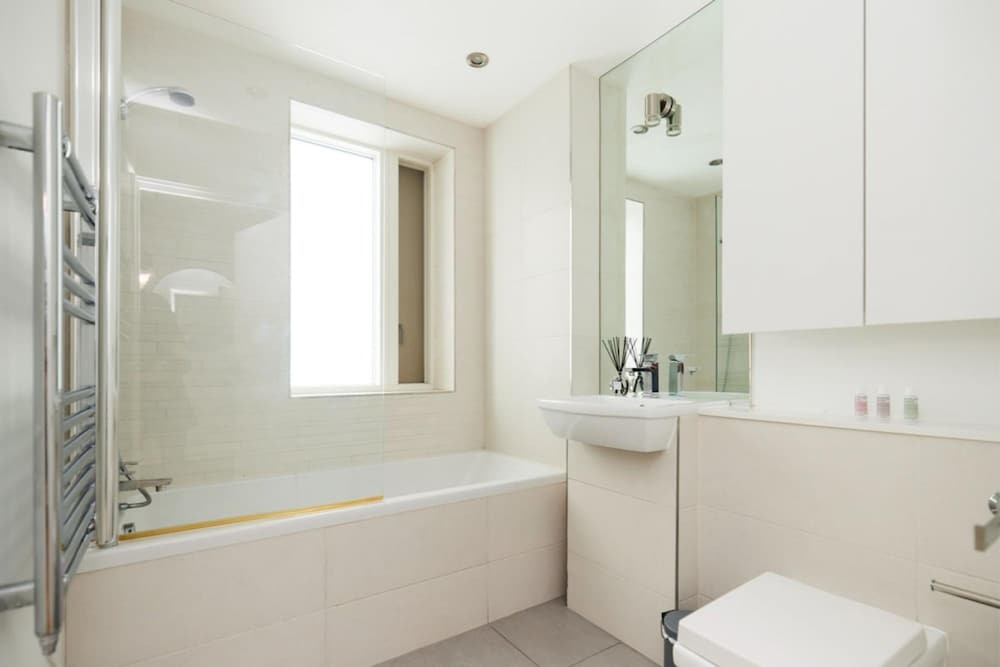 The Copenhagen Place - Enchanting 2bdr Flat With Balcony