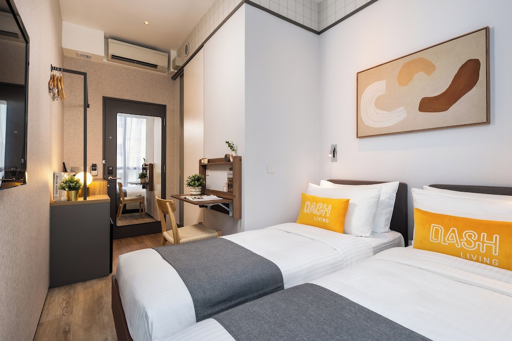 Dash Living on Queen's
