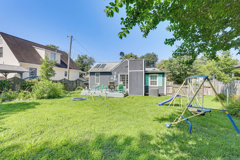 Fish, Swim & Boat: Colonial Beach Bungalow