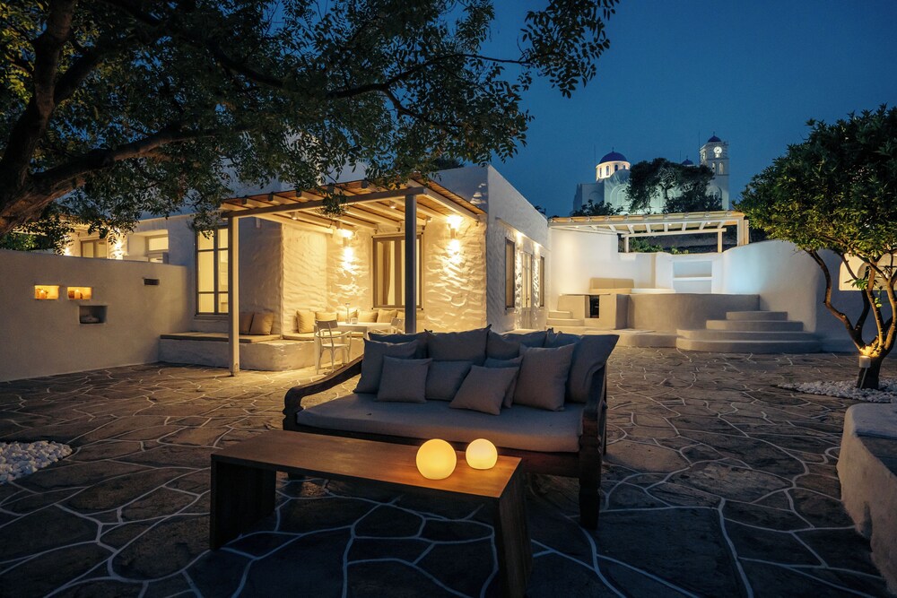 Rabagas Suites