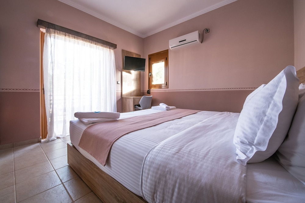 Cyrenia Guesthouse - Property Image 19