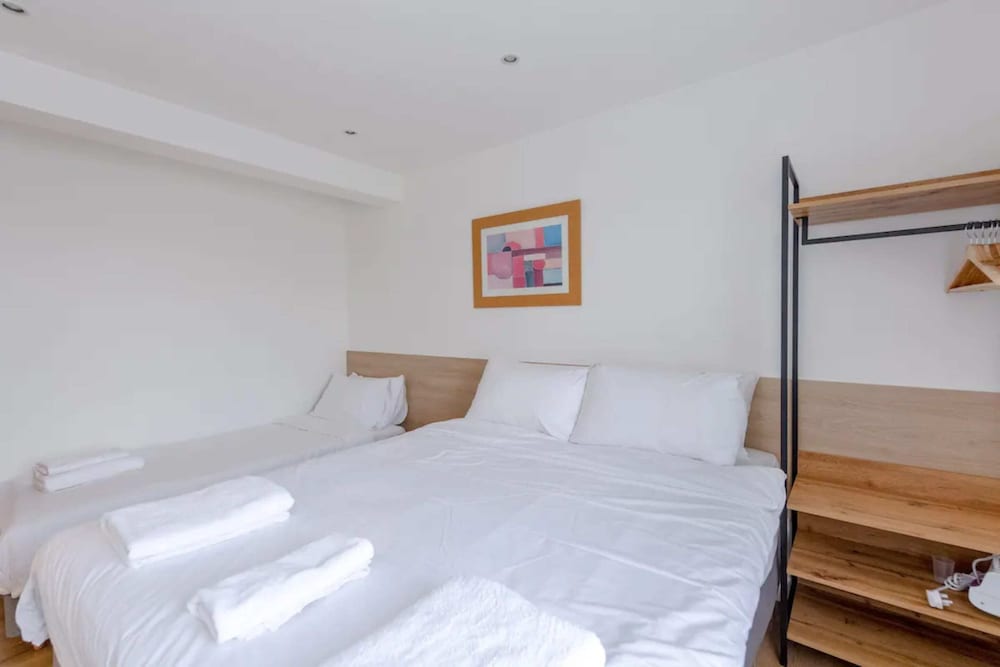 Contemporary 1BD Flat - Camden