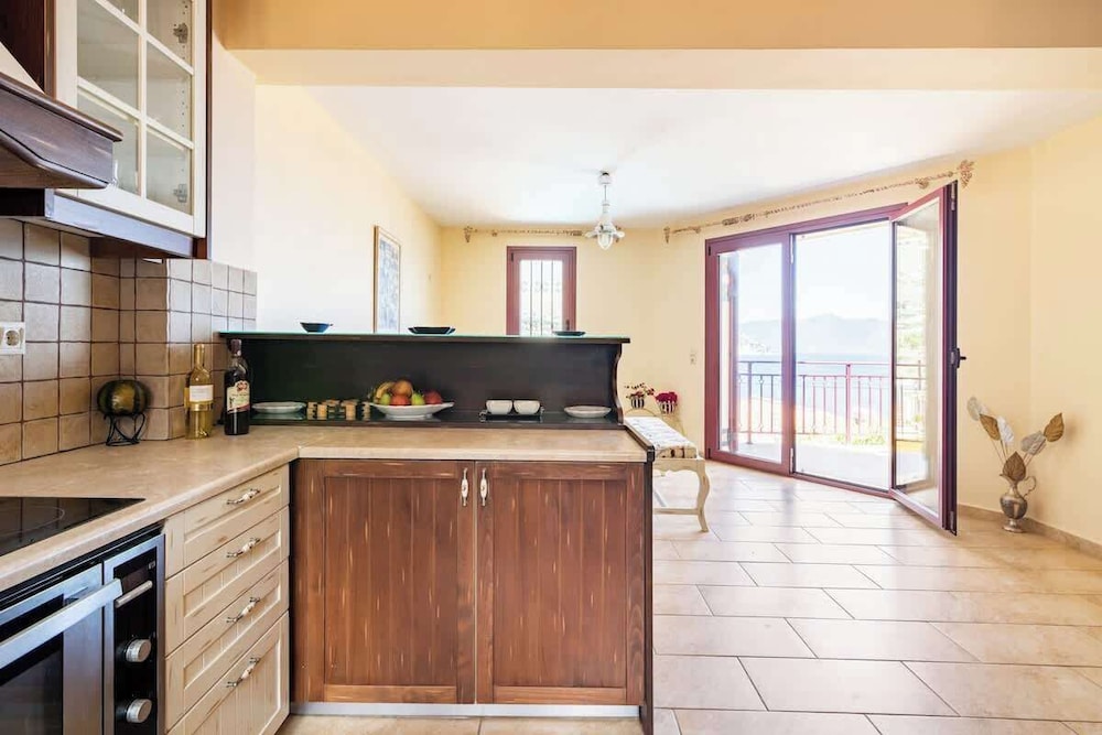 Greka Ioanian Maisonette - Poolside Seaview Bliss