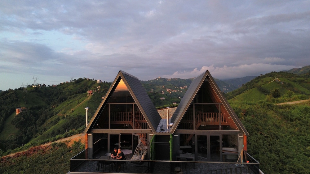 Bologina Suit Bungalov