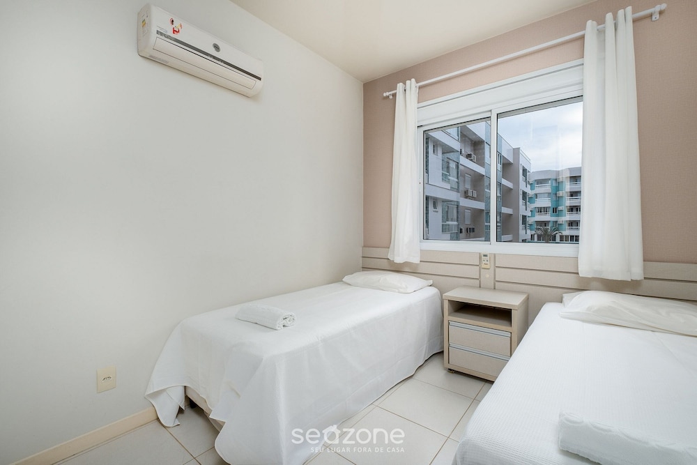 Apt W/balcony 350m From Beach - Ingleses Ira204