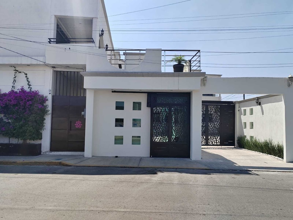 Hotel Villa Granada - Image 1