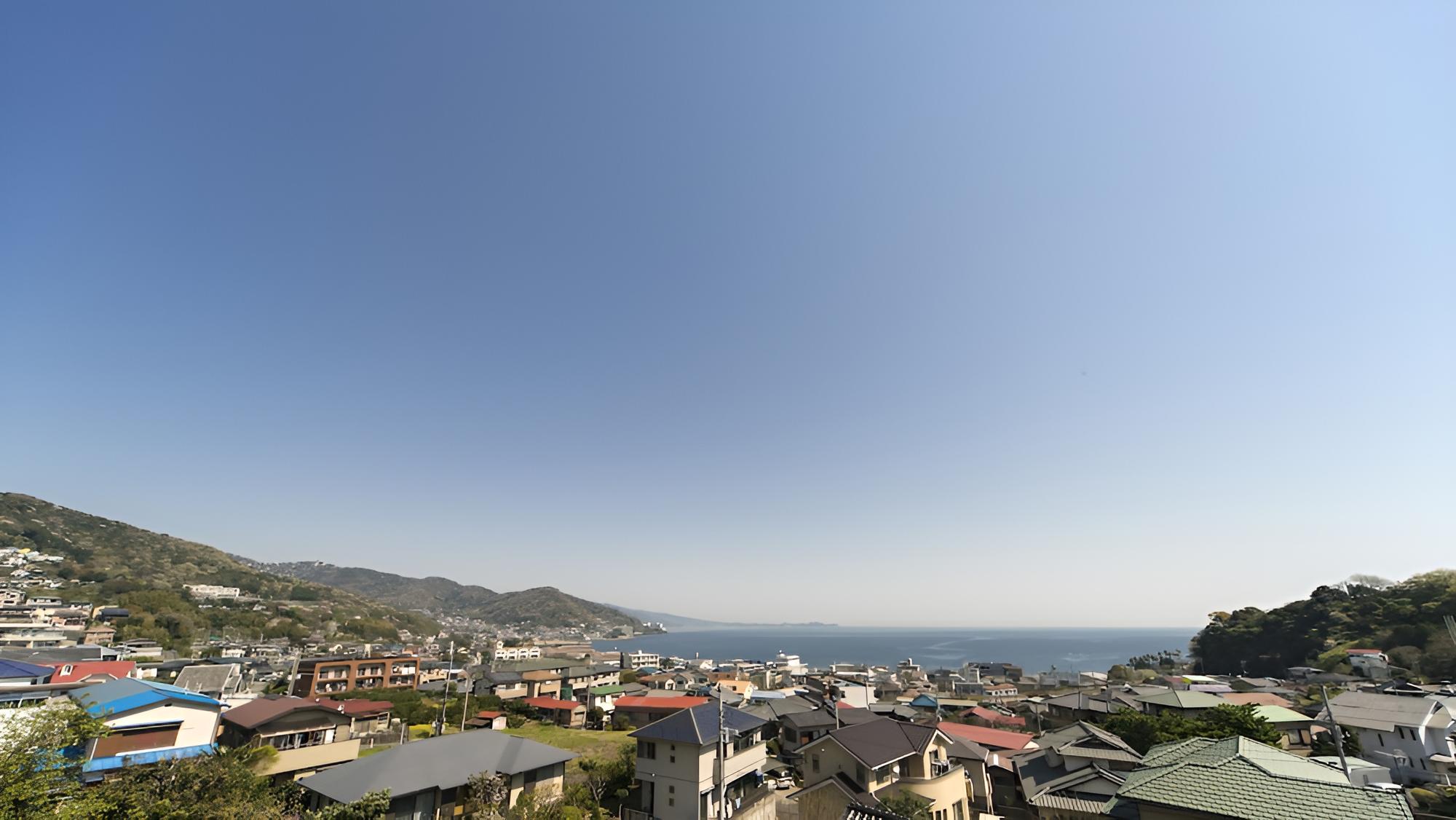Atami Red House