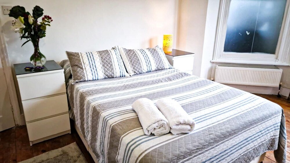 Cosy Affordable Near Central -up2 4 People/netflix