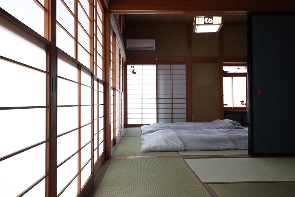 decopinhouse