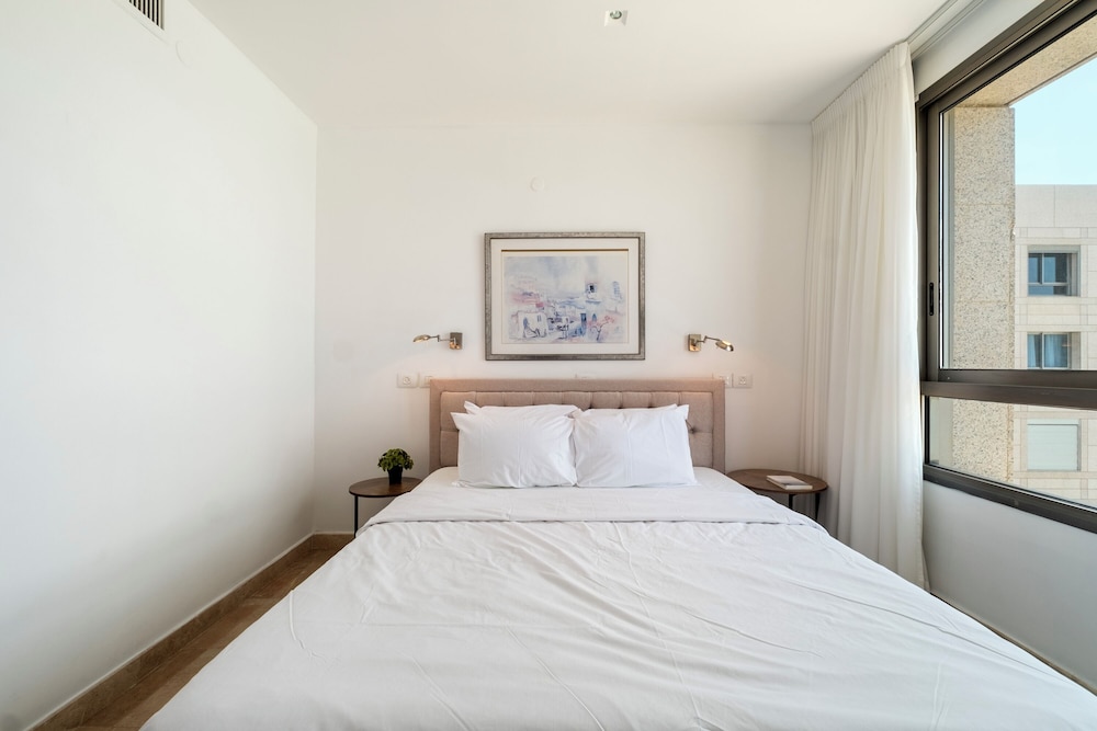 HaCarmel Beach Penthouse by Sea N Rent