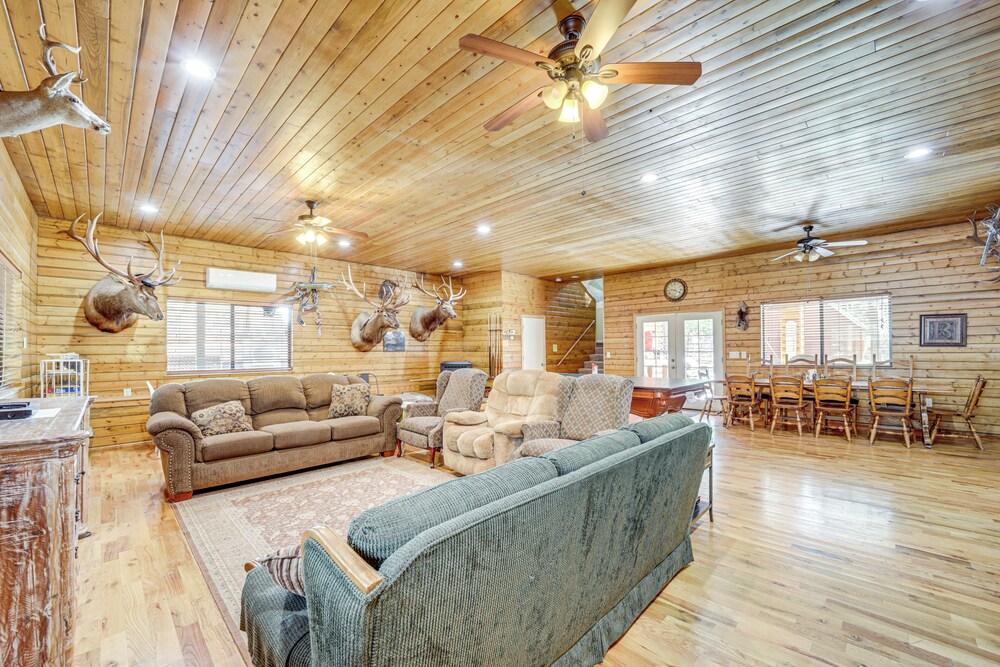 Game Nights in Pine's Winter Woods: Cozy Cabin