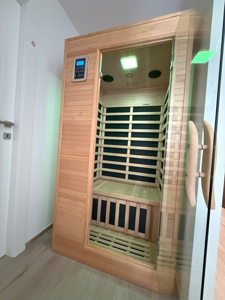 5 Terre hub suite
