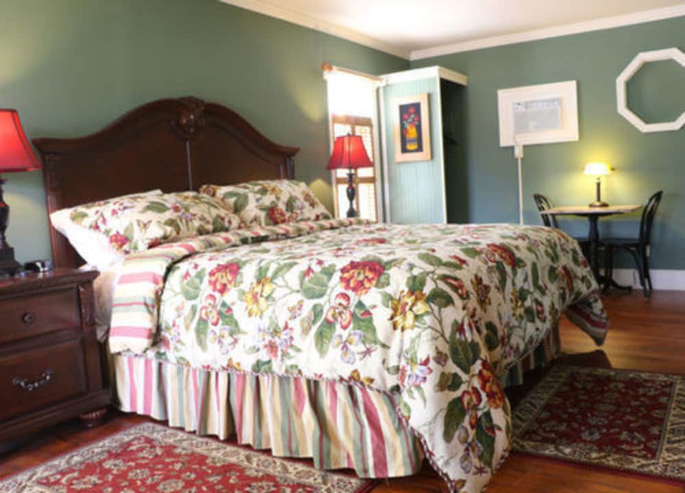 Jonathan Pitney House view 3