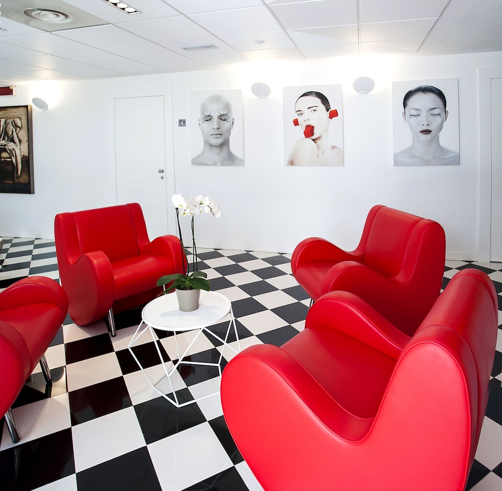 Hotel Studio Inn Centrale & Milano Urban Padel