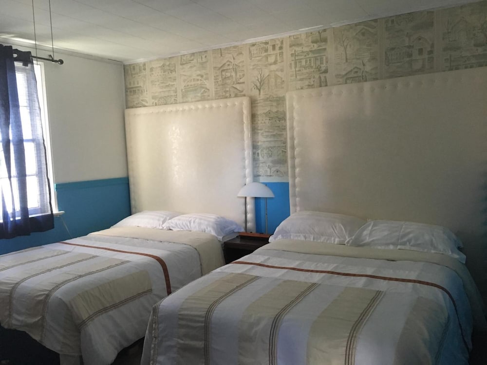 Manor Motel