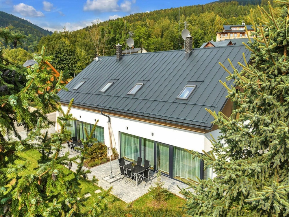Comfortable Villa With Beautiful View