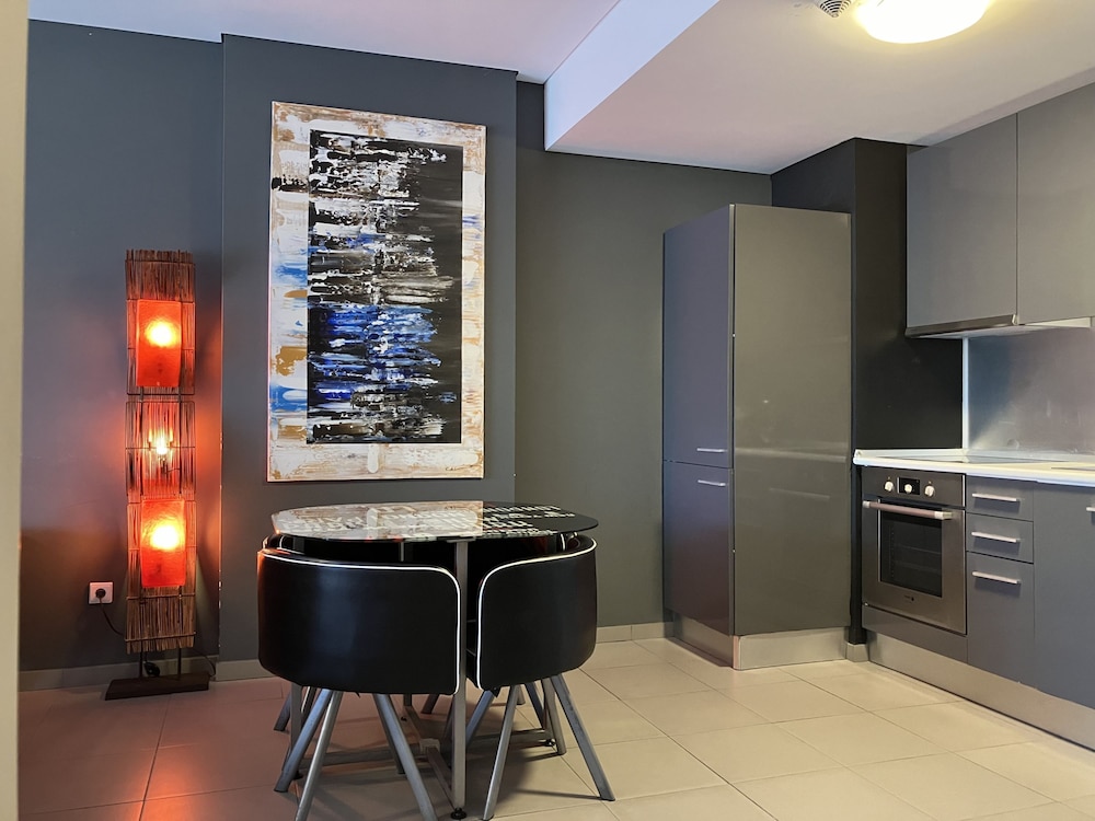 01 in Portim o With 1 Bedrooms and 1 Bathrooms