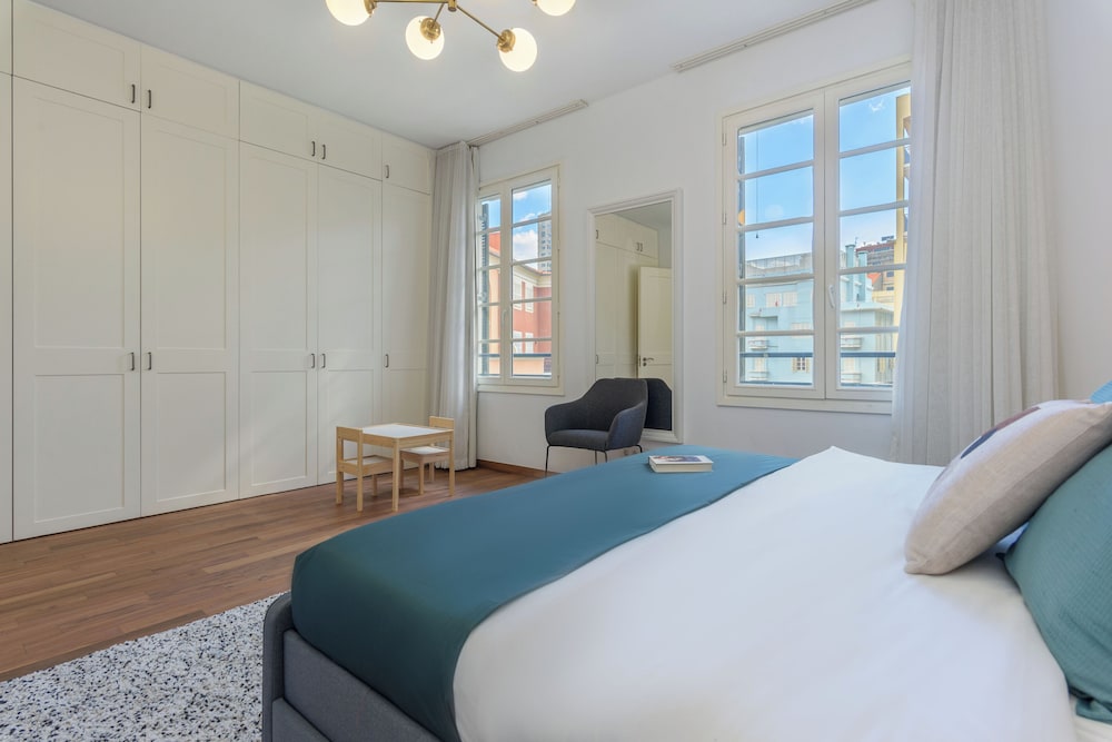 Mundo - 2 BR Apartment at Saifi Village