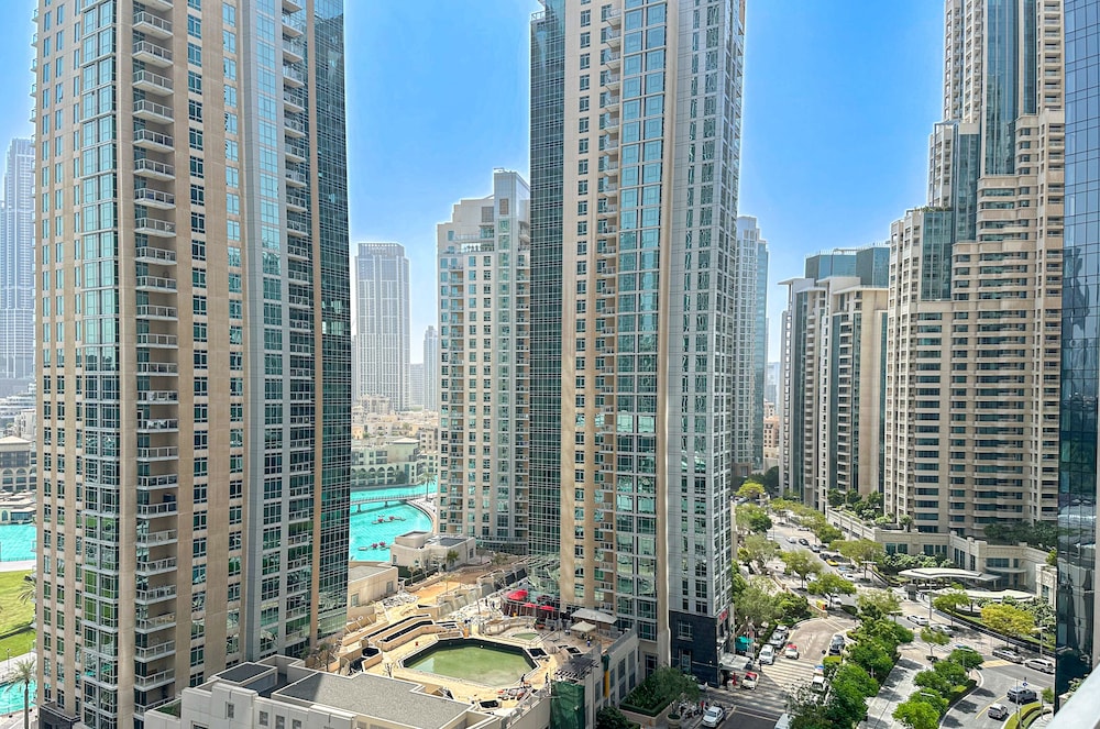 WelHome - Luxury Apt in Downtown with Burj Khalifa & Fountain View