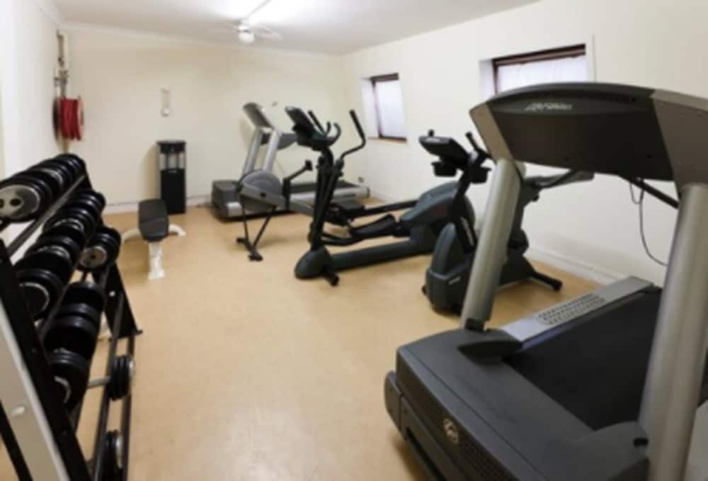 Limerick Vacations - Pery's Hotel - Property Image 1