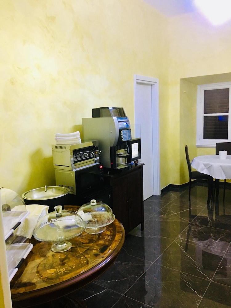 Roma Royal Residence