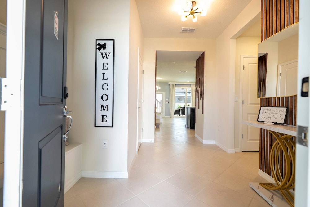 Simply Amazing 5BR Chic Retreat Themed Fun Style