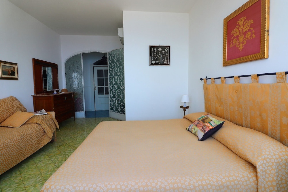 Villa Iaquinto photo 4