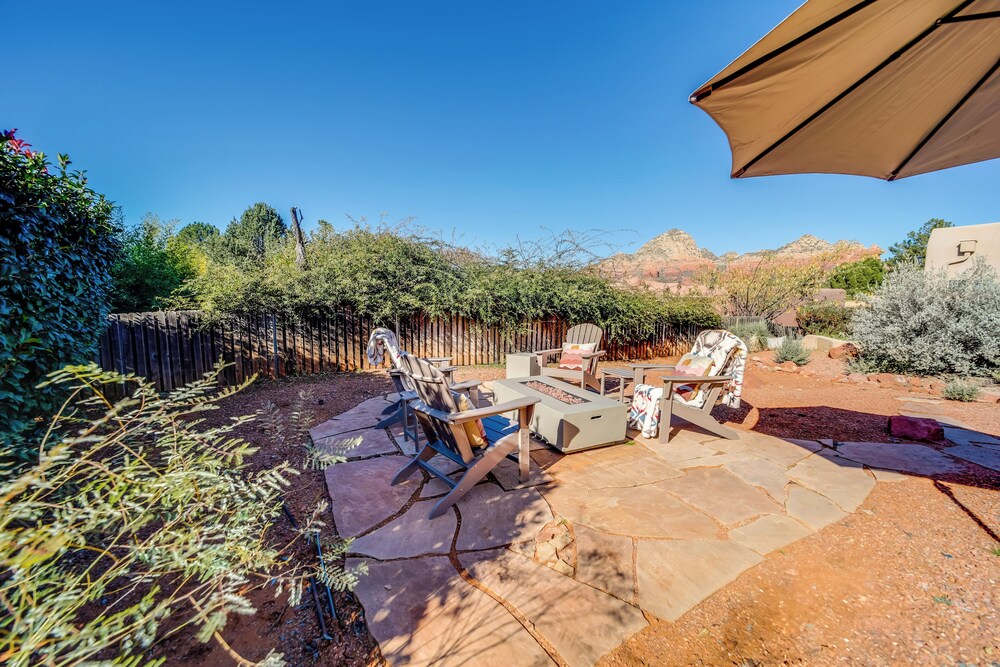 Red Rock Mtn View & Fire Pit: Central Sedona Home! view 2