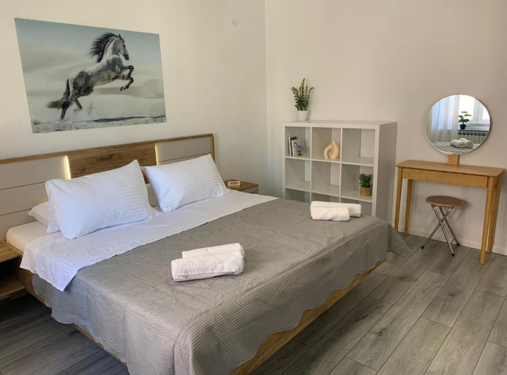 Luxury Apartment Ivo With Jacuzzi Near the Beach