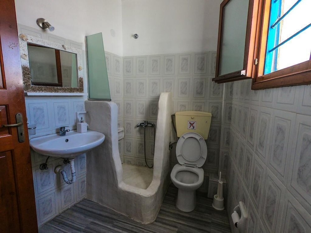 Ioanna Rooms