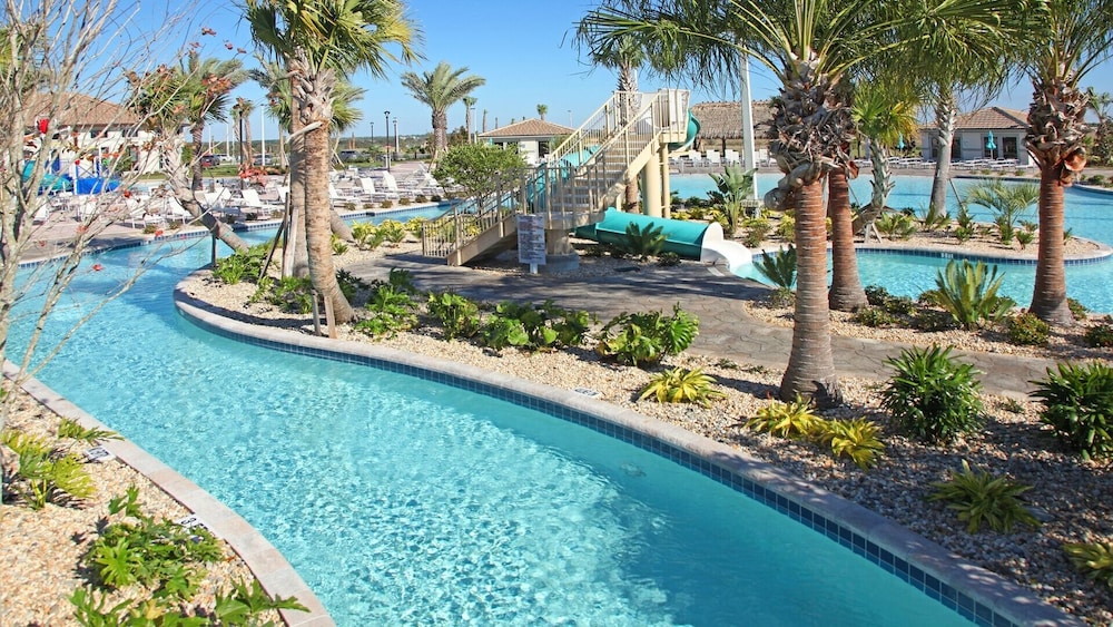 Elegant Retreat With Private Pool & Spa