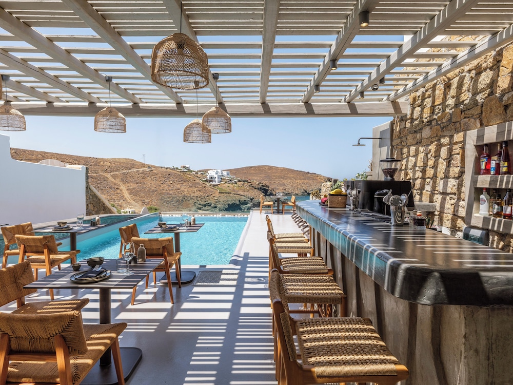 Mykonist Merchia Beach Villas & Suites