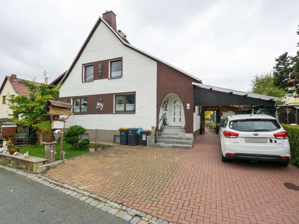 Peaceful Apartment in Lichtenhain With Private Terrace
