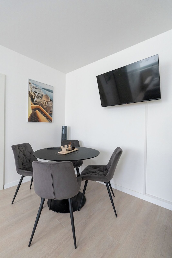 COY Apartments Steyr - Work & Relaxation