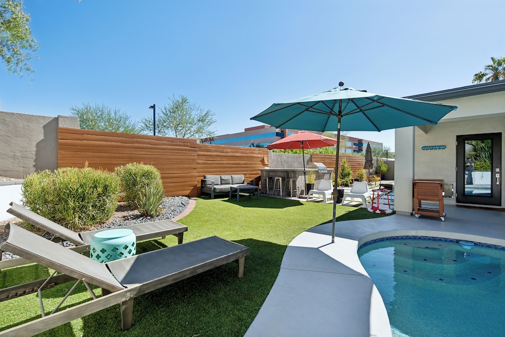 La Privada Stay-heated Pool-in North Scottsdale
