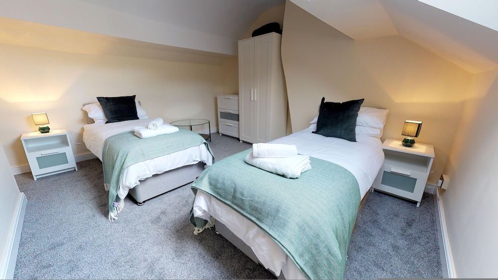 Stayzo Westminster Stylish House Accommodation