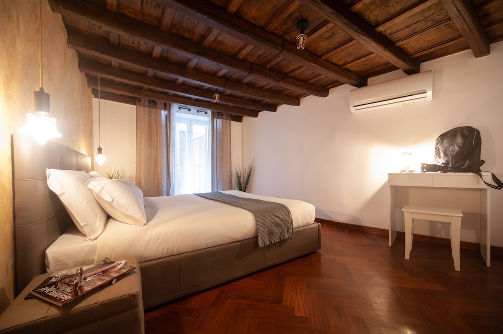 StarHome NAVONA