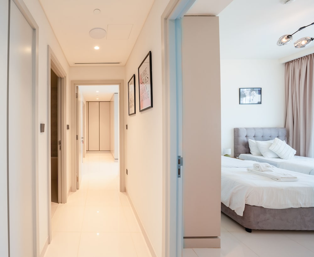 Luxurious 2BR at Sunrise Bay